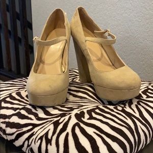 Forever Twenty One Taupe Heels